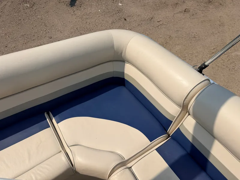 Slide: The Image of Weeres 200 Cadet & 25HP Mercury 4Stroke 2007 - 28