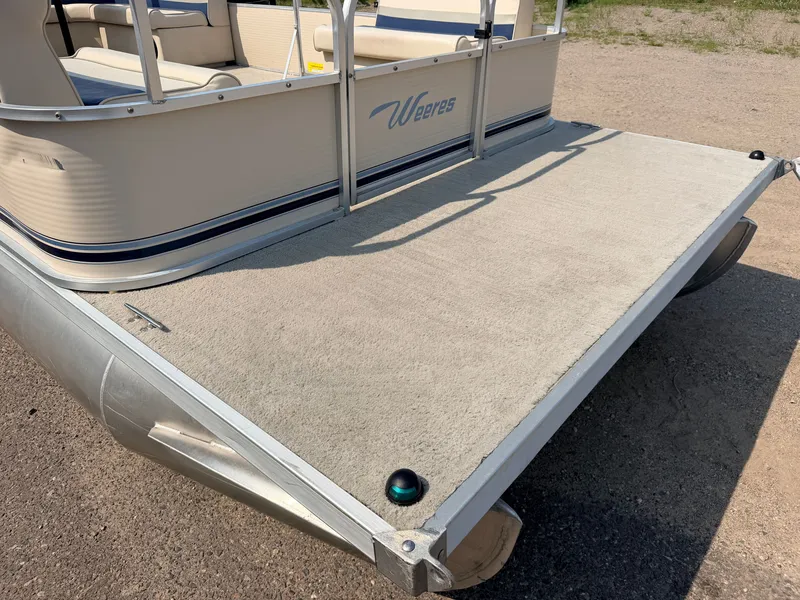 Slide: The Image of Weeres 200 Cadet & 25HP Mercury 4Stroke 2007 - 10