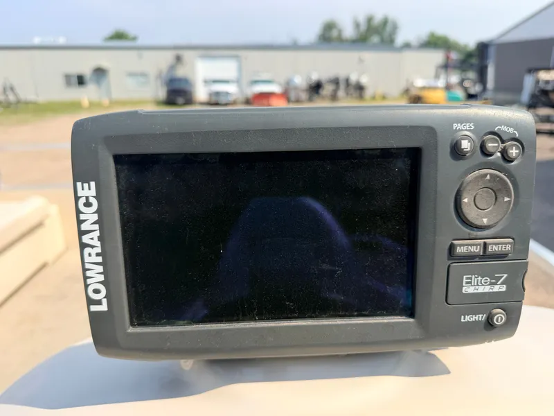 Slide: The Image of Weeres 200 Cadet & 25HP Mercury 4Stroke 2007 - 23