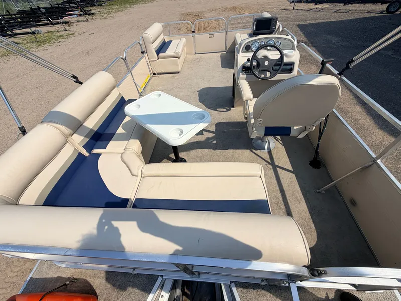 Slide: The Image of Weeres 200 Cadet & 25HP Mercury 4Stroke 2007 - 8