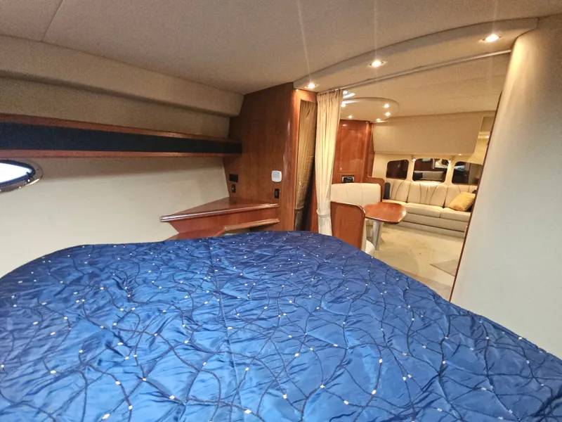 Slide: The Image of Cruisers 370 Express 2004 - 19