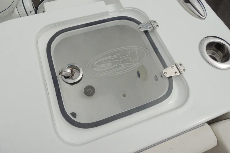 Slide: The Image of Livewell on 2025 Sea Hunt Gamefish 28 boat, featuring stainless steel hardware. - 16