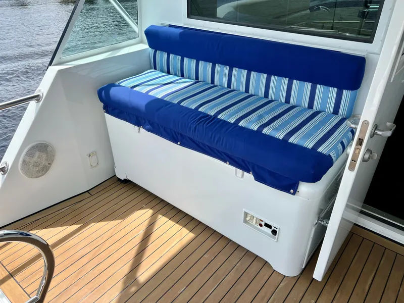 Slide: The Image of Hatteras 82 Convertible 1996 - 18