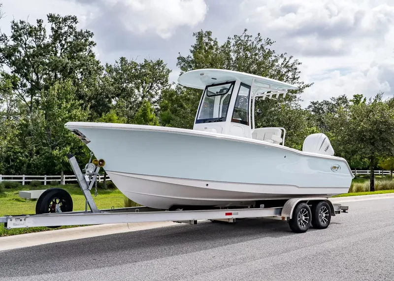 The Image of Sea Hunt Ultra 245SE 2027 - 1
