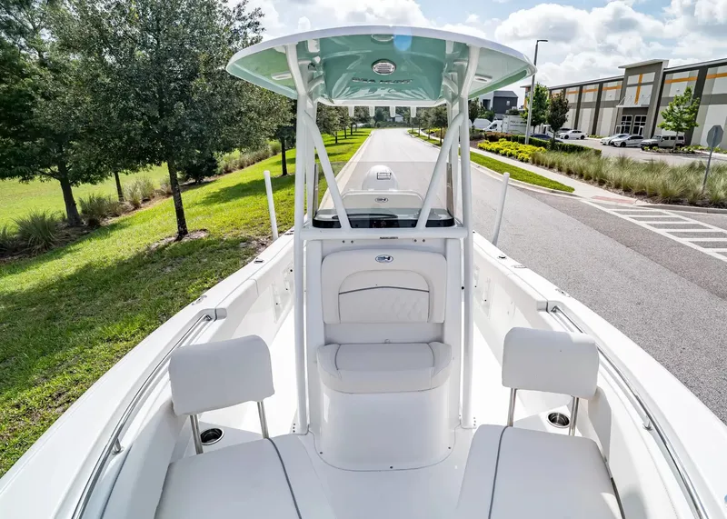 Slide: The Image of Sea Hunt Ultra 219 2027 - 22
