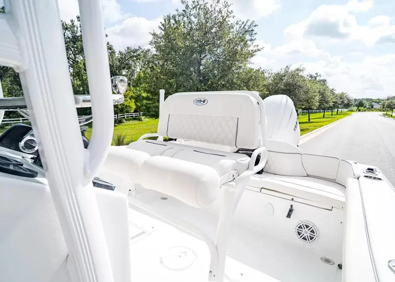 Slide: The Image of Sea Hunt Ultra 219 2027 - 19