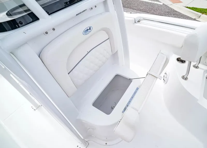 Slide: The Image of Sea Hunt Ultra 219 2027 - 23