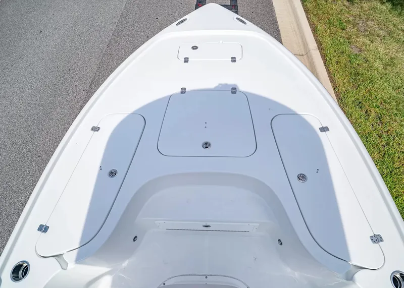Slide: The Image of Sea Hunt BX22BR 2027 - 25