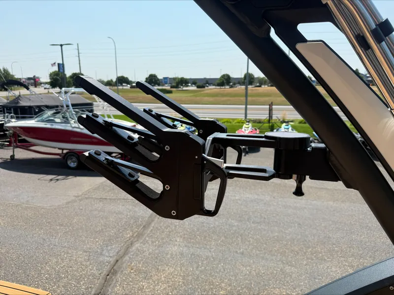 Slide: The Image of MasterCraft XT24 2027 - 19