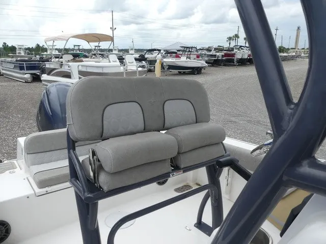 Slide: The Image of Sea Fox 228 Commander 2021 - 20