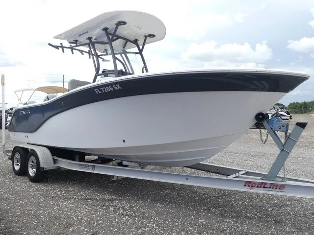 Slide: The Image of Sea Fox 228 Commander 2021 - 4