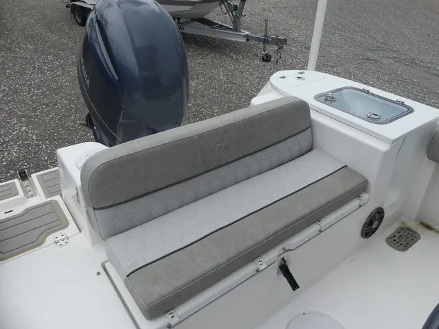 Slide: The Image of Sea Fox 228 Commander 2021 - 21