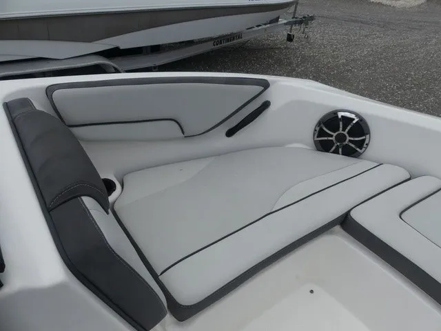 Slide: The Image of Yamaha SX190 2022 - 11