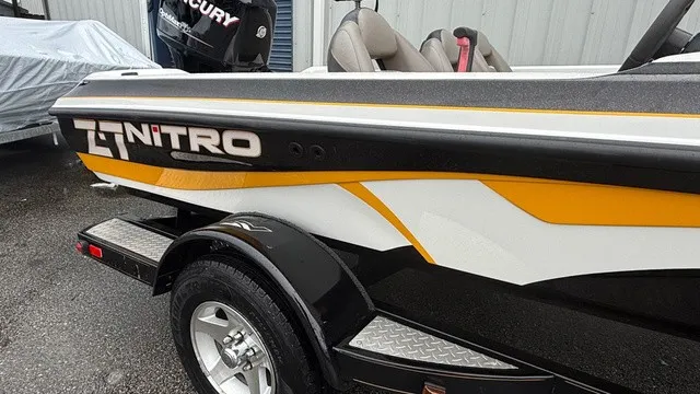 Slide: The Image of Nitro Z-7 2009 - 2