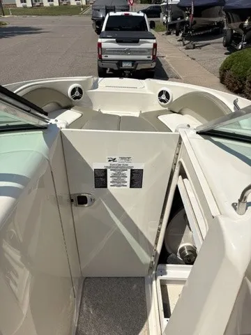 Slide: The Image of Sea Ray 220 Sundeck 2007 - 15