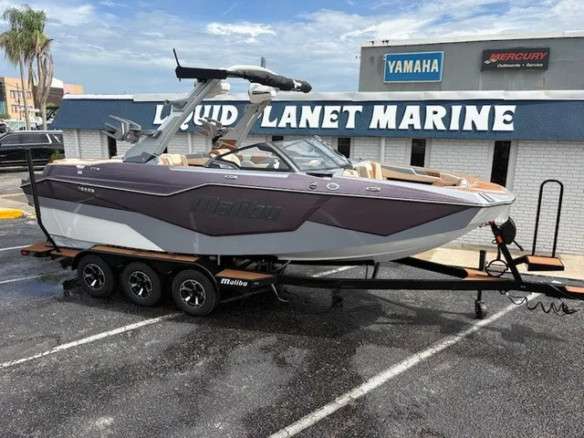 The Image of Malibu M 230 2027 - 1