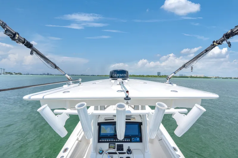 Slide: The Image of 2023 Regulator 28 Forward Seating boat with Garmin navigation, ocean view. - 36