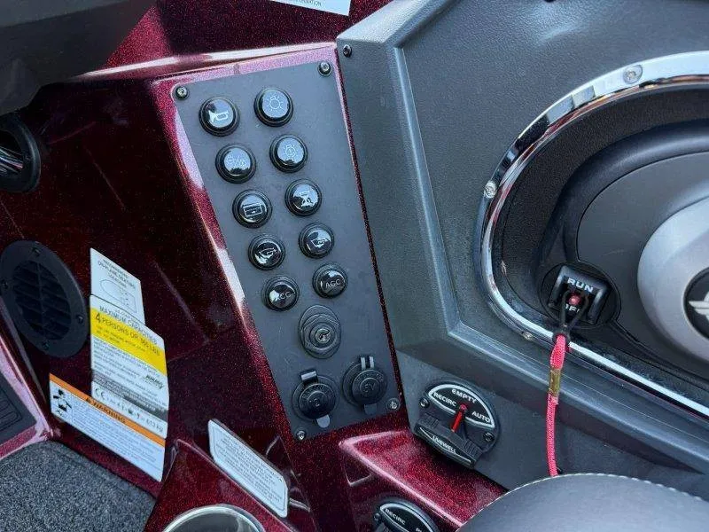 Slide: The Image of Ranger Z518 2021 - 40