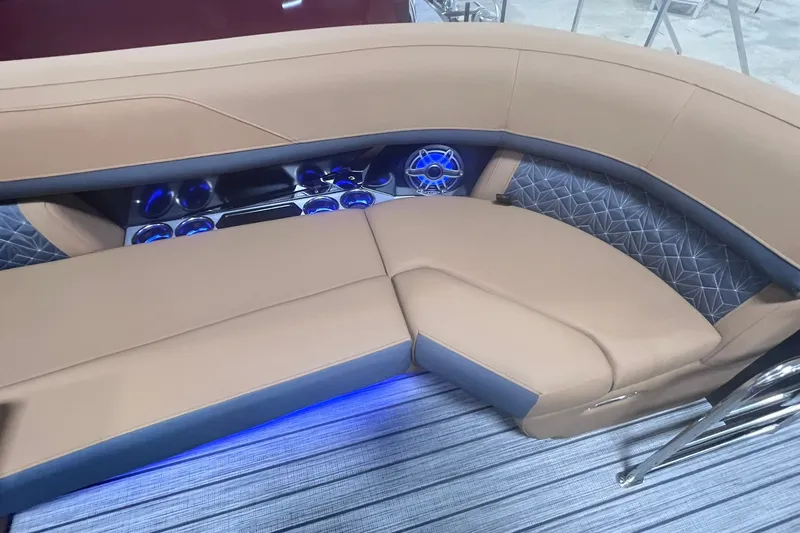 Slide: The Image of Harris Grand Mariner 250 SL 2027 - 52