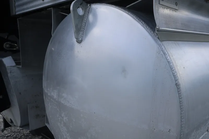 Slide: The Image of Close-up of a 2007 Manitou 22 Oasis pontoon's aluminum structure. - 20