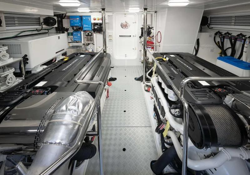 Slide: The Image of Hunt Ocean 63 Flybridge 2020 - 74