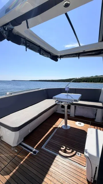 Slide: The Image of Beneteau Antares 11 2025 - 33