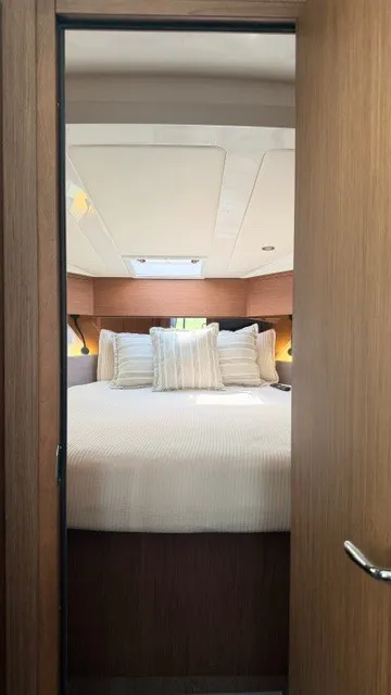 Slide: The Image of Beneteau Antares 11 2025 - 26