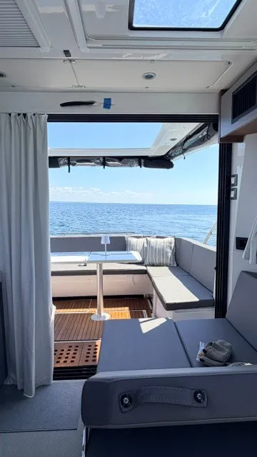 Slide: The Image of Beneteau Antares 11 2025 - 13