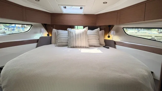 Slide: The Image of Beneteau Antares 11 2025 - 25