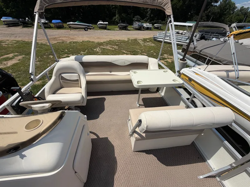 Slide: The Image of Bennington 185L Pontoon 2004 - 5