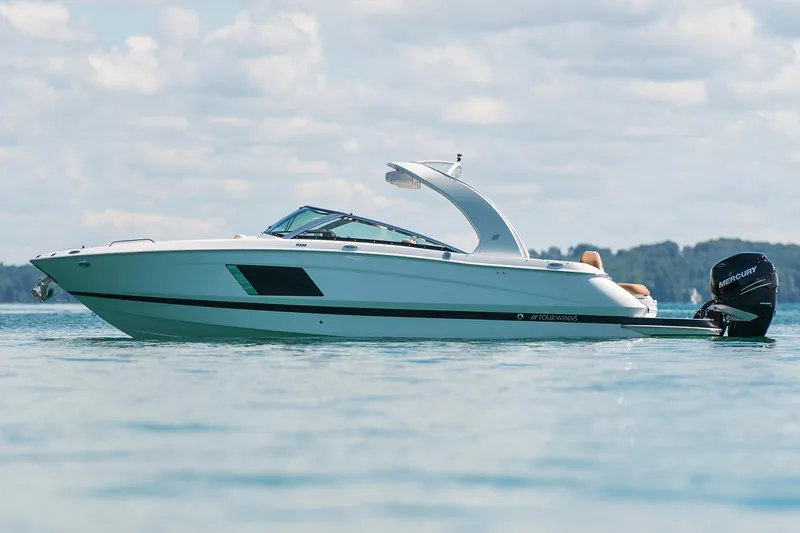 Slide: The Image of Manufacturer Provided Image: 2019 Four Winns Horizon H290 OB boat on calm water. - 39