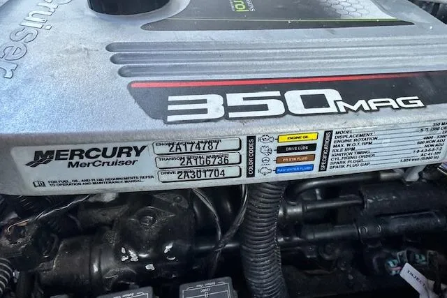 Slide: The Image of Engine of 2014 Rinker 260 Express Cruiser with Mercury MerCruiser 350 MAG. - 27