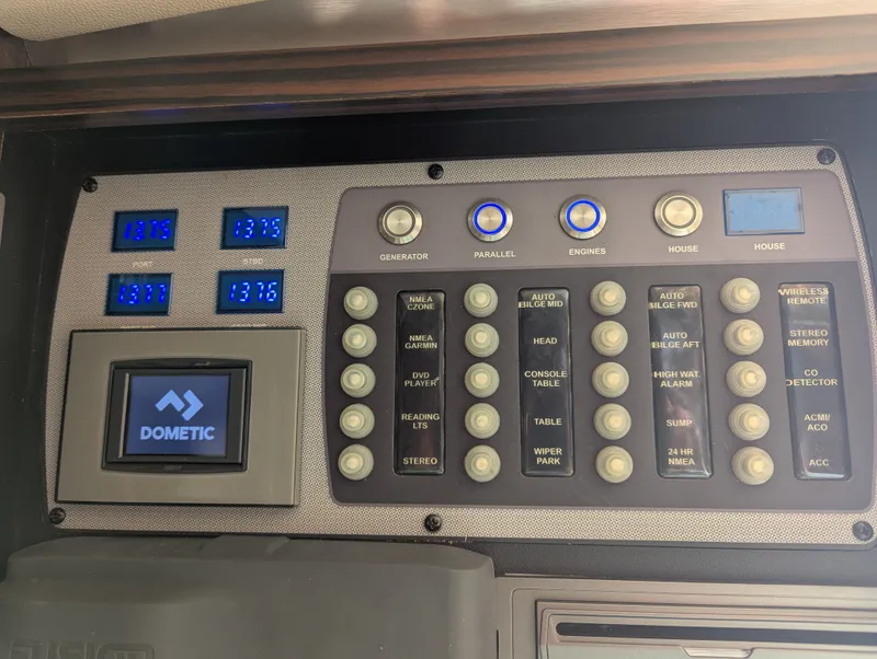 Slide: The Image of Scout 420 LXF 2020 - 16
