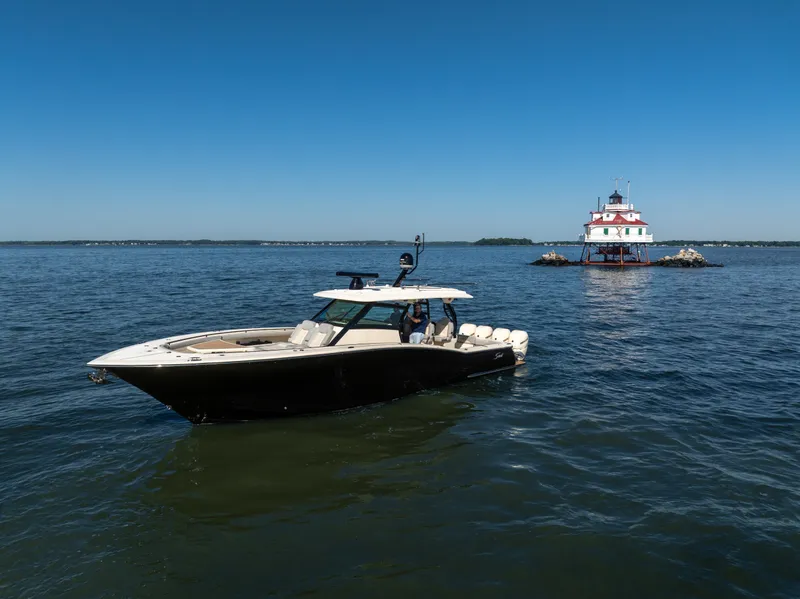 Slide: The Image of Scout 420 LXF 2020 - 13