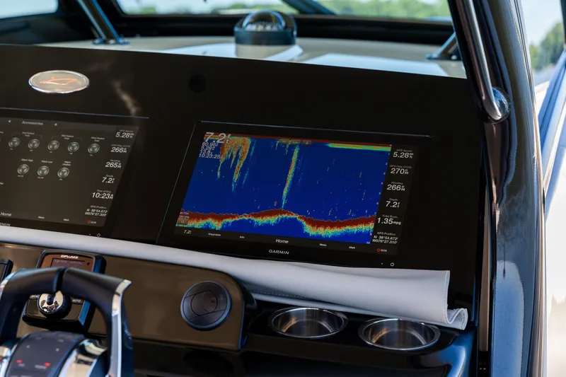 Slide: The Image of Scout 420 LXF 2020 - 38