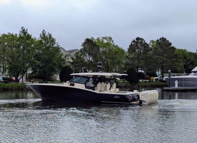 Slide: The Image of Scout 420 LXF 2020 - 4