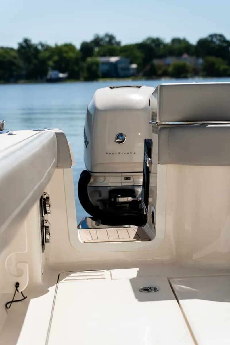 Slide: The Image of Scout 420 LXF 2020 - 53