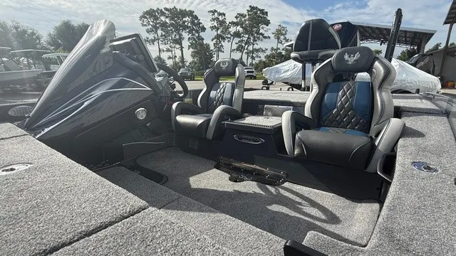 Slide: The Image of Phoenix Bass Boat 920 Elite X 2027 - 22