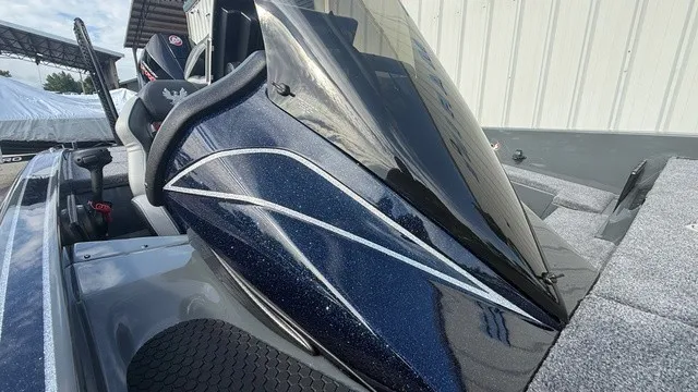 Slide: The Image of Phoenix Bass Boat 920 Elite X 2027 - 10