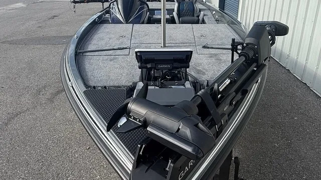 Slide: The Image of Phoenix Bass Boat 920 Elite X 2027 - 9