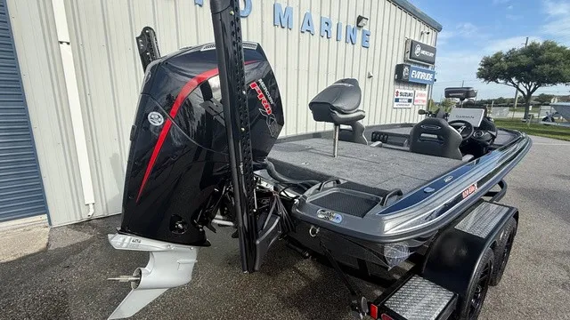Slide: The Image of Phoenix Bass Boat 920 Elite X 2027 - 5