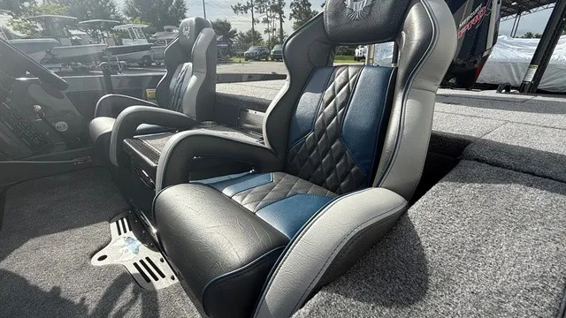 Slide: The Image of Phoenix Bass Boat 920 Elite X 2027 - 23