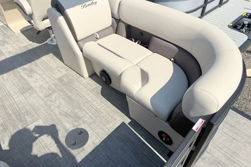 Slide: The Image of Luxurious seating on 2026 Bentley Pontoons Legacy 220 Navigator with elegant upholstery. - 6