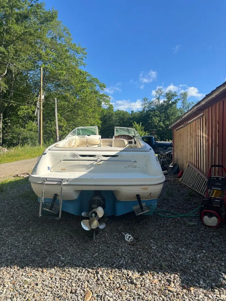Slide: The Image of Sea Ray 260 Signature 1997 - 2