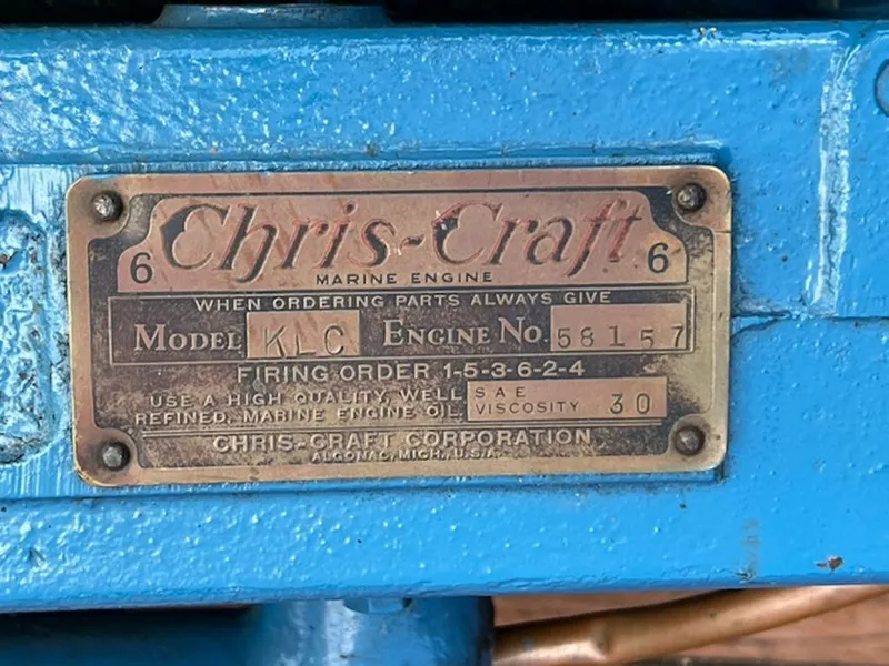 Slide: The Image of Chris-Craft Holiday 1952 - 14