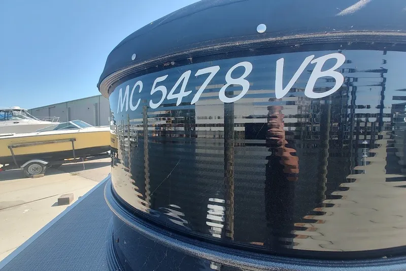 Slide: The Image of 2024 Crest 220SLC Classic LX boat with registration number MC 5478 VB. - 7