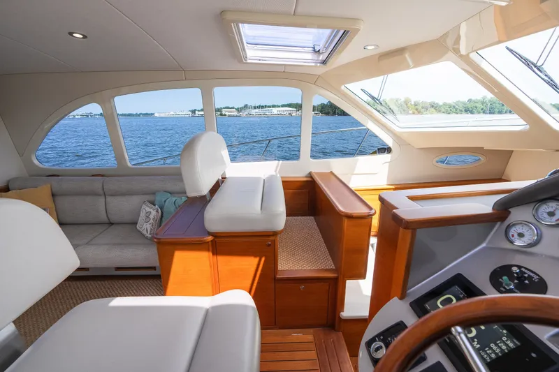 Slide: The Image of Luxurious interior of 2017 Palm Beach Motor Yachts PB42 with scenic water view. - 32