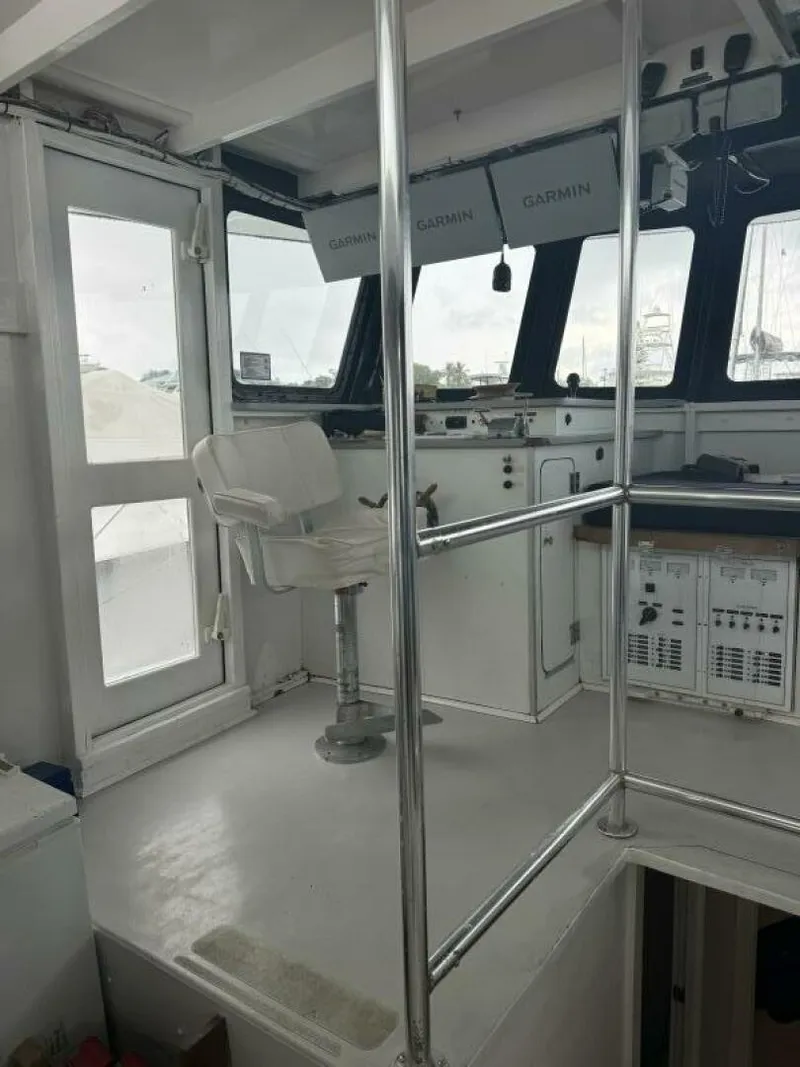 Slide: The Image of Custom 52 Commercial Fishing 1987 - 8
