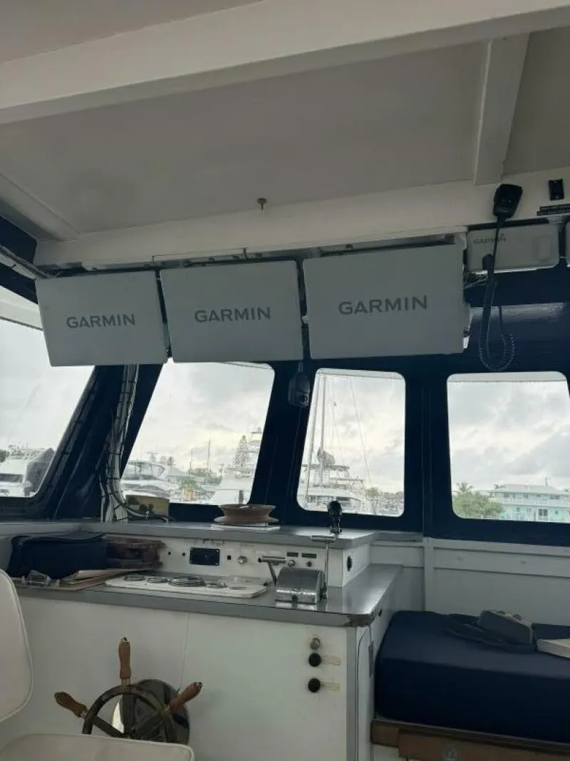Slide: The Image of Custom 52 Commercial Fishing 1987 - 9
