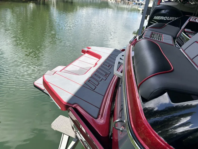 Slide: The Image of Malibu Wakesetter 23 LSV 2022 - 92